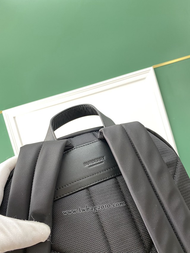 Burberry專門店新款黑色男士雙肩包 巴寶莉ECONYL面料後背包 yxb1101